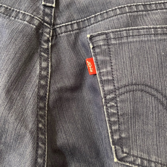 Low Rise Levi’s Jeans - Picture 5 of 5
